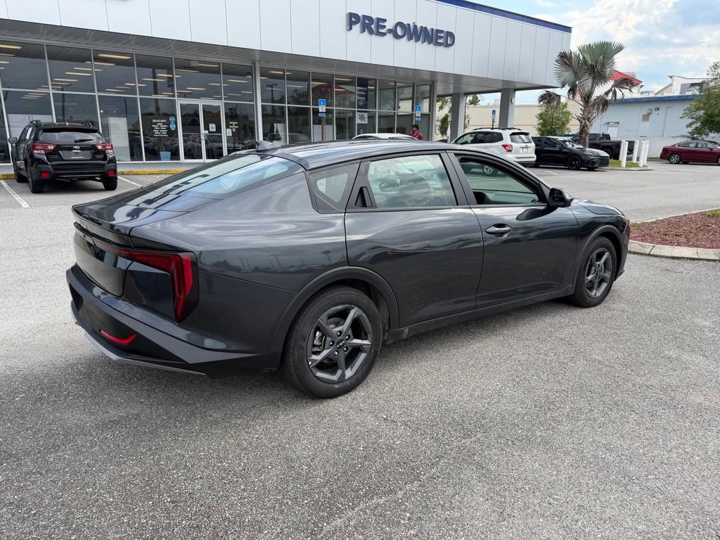 Used 2025 Kia K4 FWD image 3