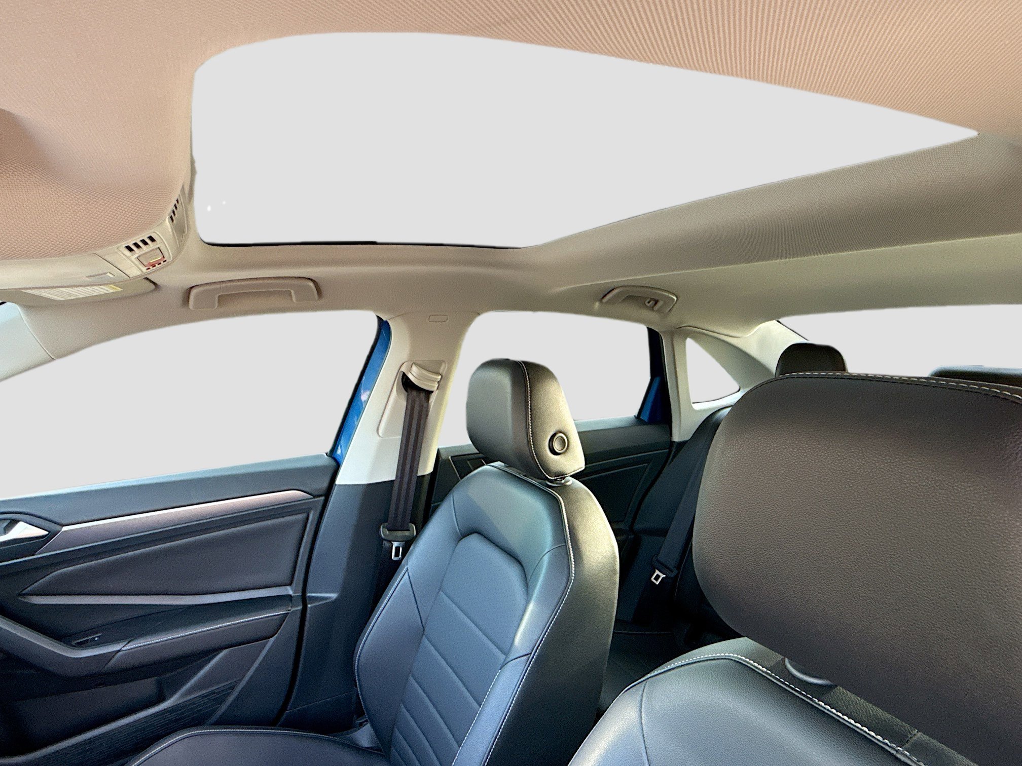 Used 2023 Volkswagen Jetta SE w/ Panoramic Sunroof Package image 25