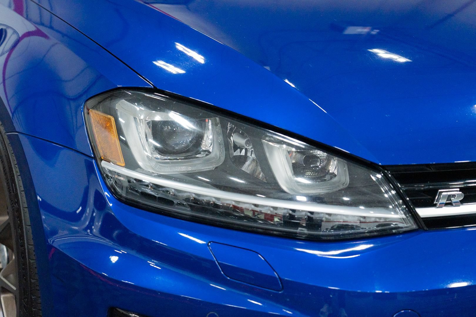 Used 2015 Volkswagen Golf R 4-Door AWD/4WD image 12