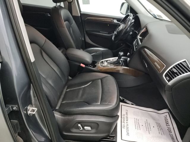 Used 2017 Audi Q5 2.0T Premium Plus w/ Technology Package image 14