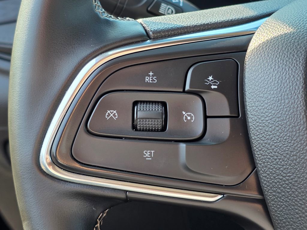 Used 2025 Buick Encore GX Preferred AWD/4WD image 17