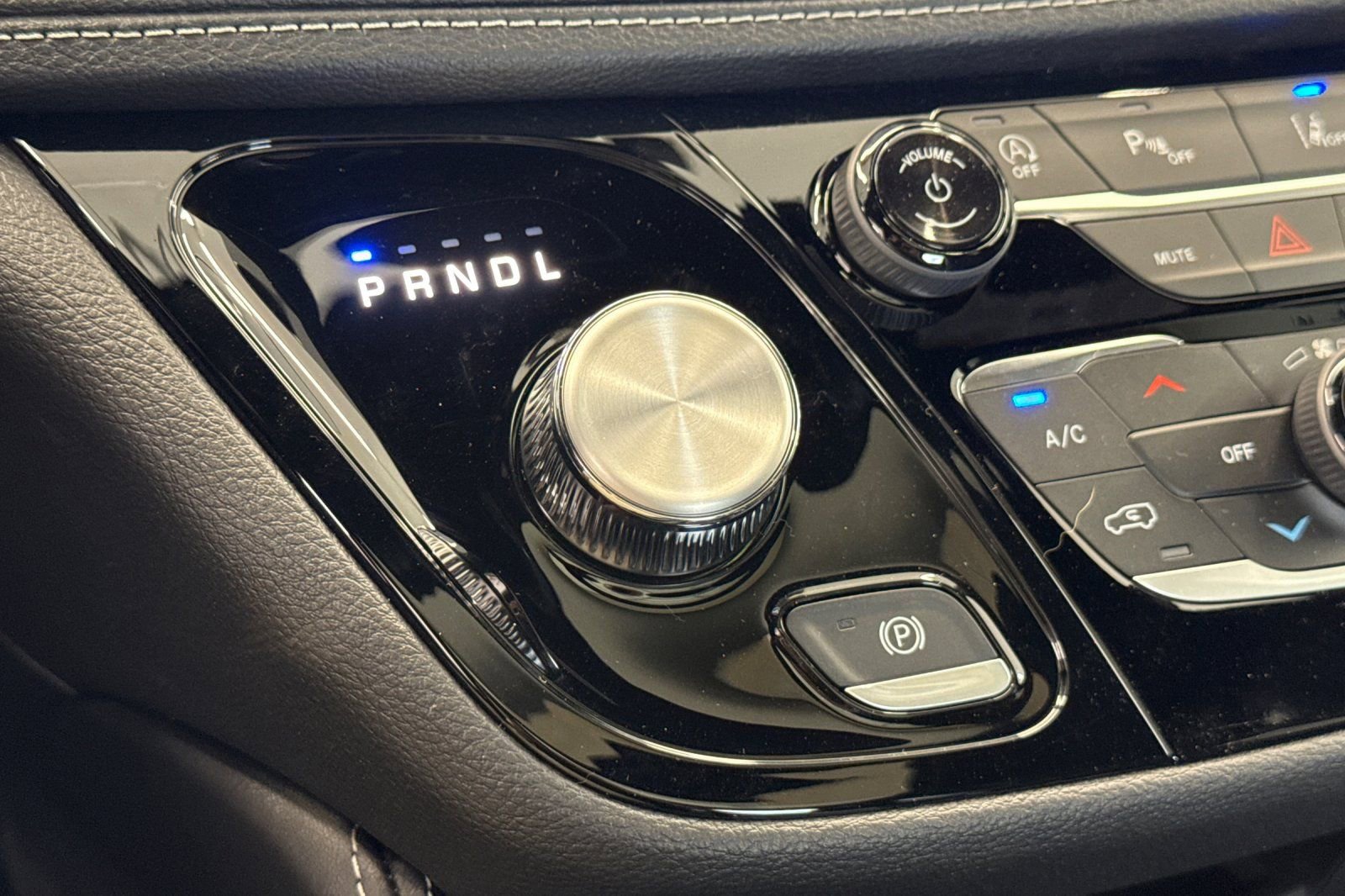 New 2026 Chrysler Pacifica Limited image 20