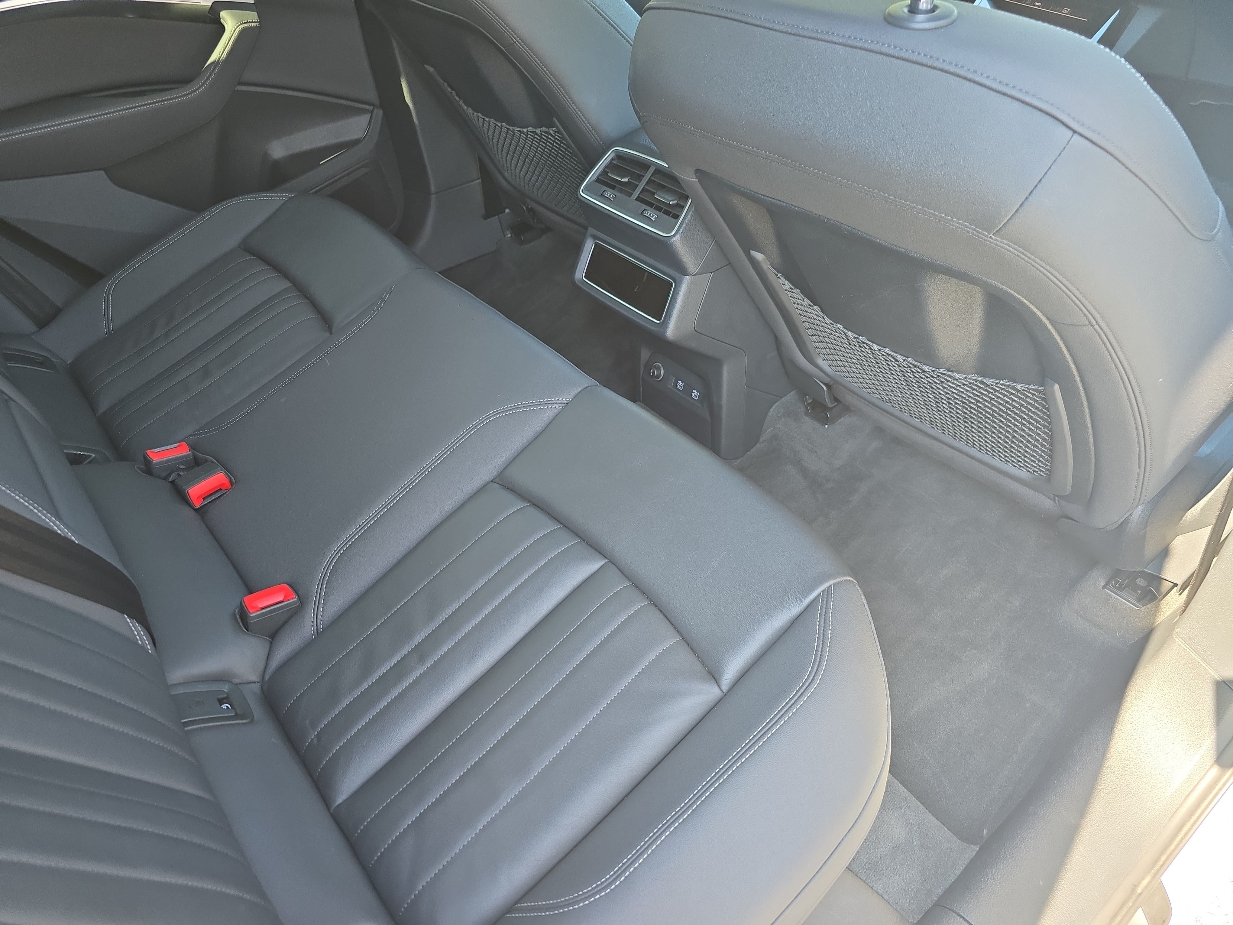 Used 2021 Audi e-tron Premium w/ Towing Package AWD/4WD image 11