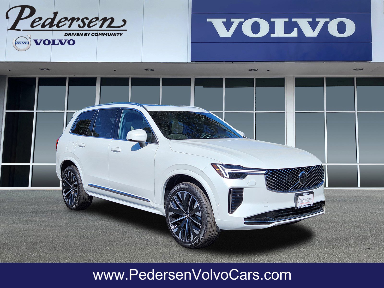 New 2026 Volvo XC90 B6 Ultra image 1