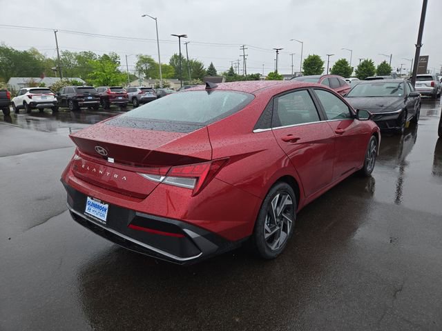 New 2025 Hyundai Elantra SEL image 6