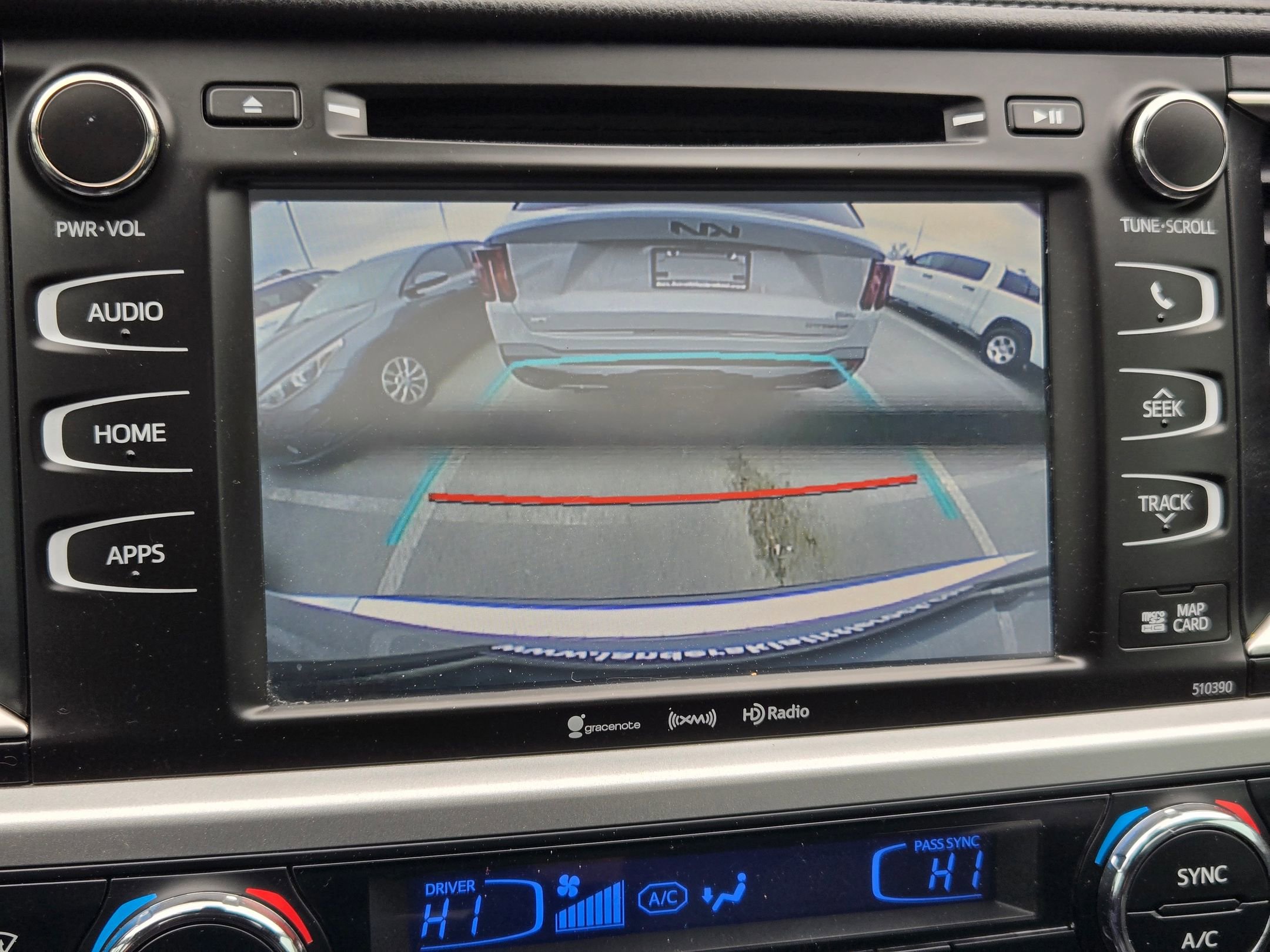 Used 2019 Toyota Highlander XLE image 31