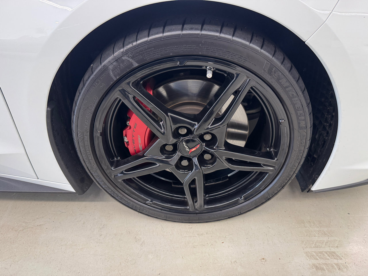 Used 2021 Chevrolet Corvette Stingray 3LT w/ Z51 Performance Package image 34