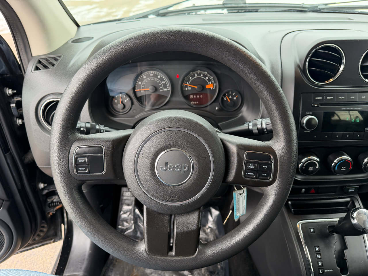 Used 2014 Jeep Compass Sport w/ Power Value Group image 13