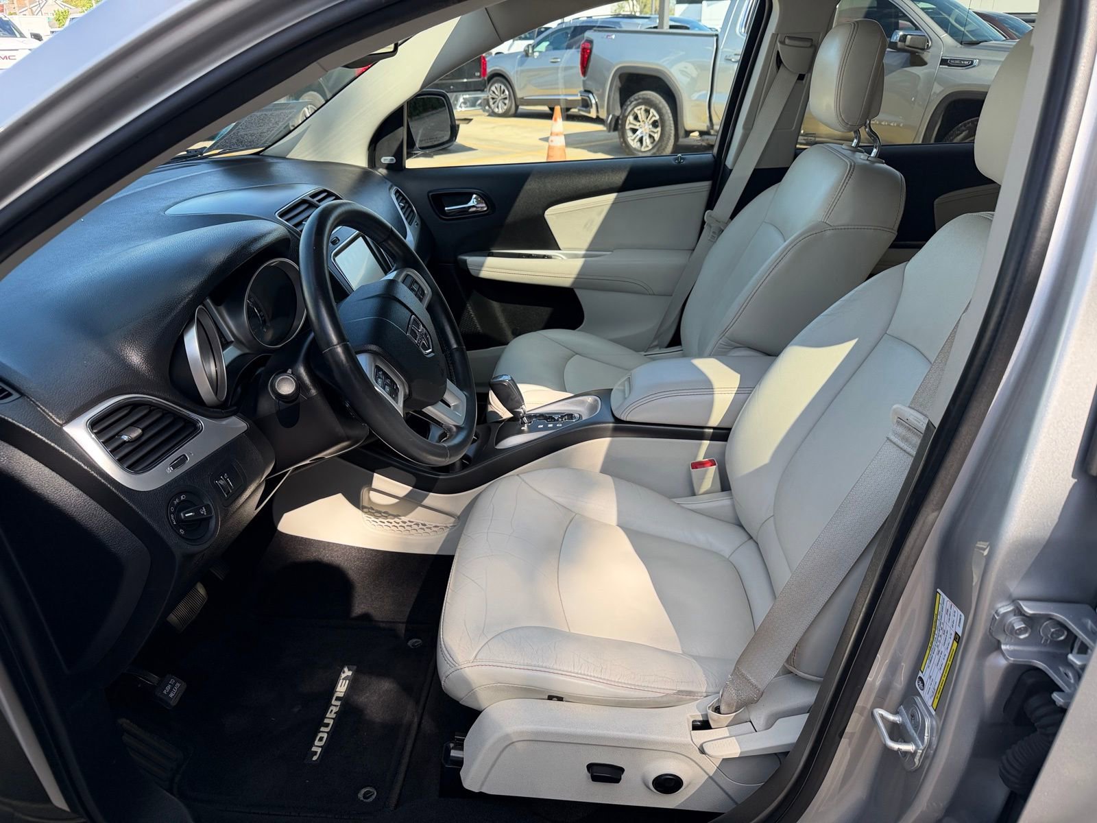 Used 2013 Dodge Journey Crew w/ Navigation & Sound Group I image 11