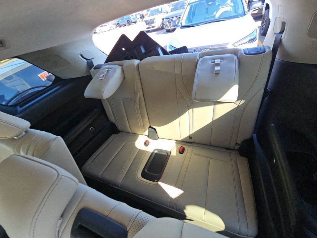 Certified 2024 INFINITI QX60 Luxe FWD image 16