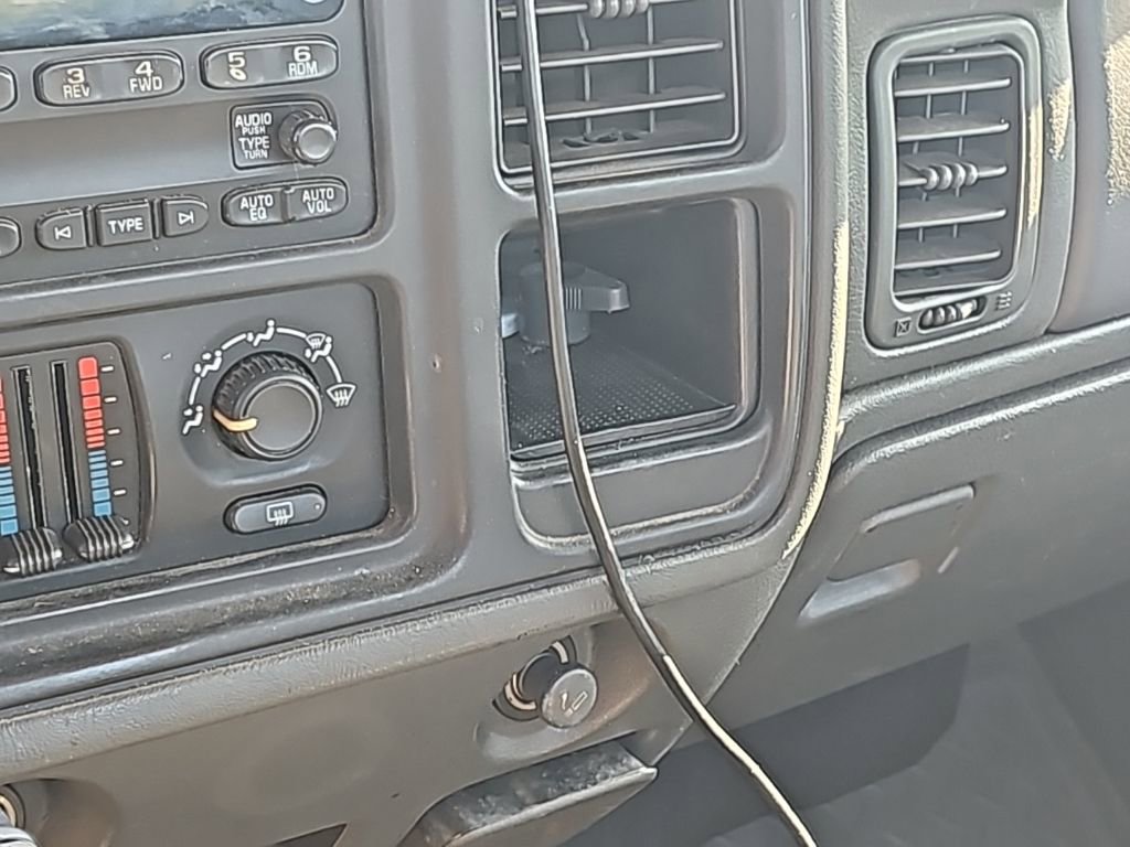 Used 2005 Chevrolet Silverado 1500 LS w/ Light Duty Power Package RWD image 16