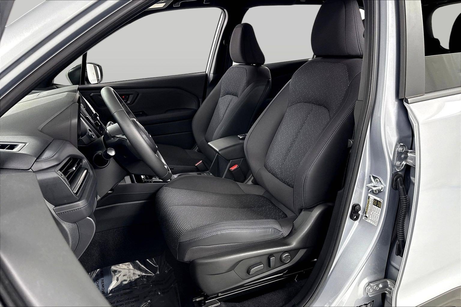 Certified 2025 Subaru Forester Premium AWD/4WD image 27