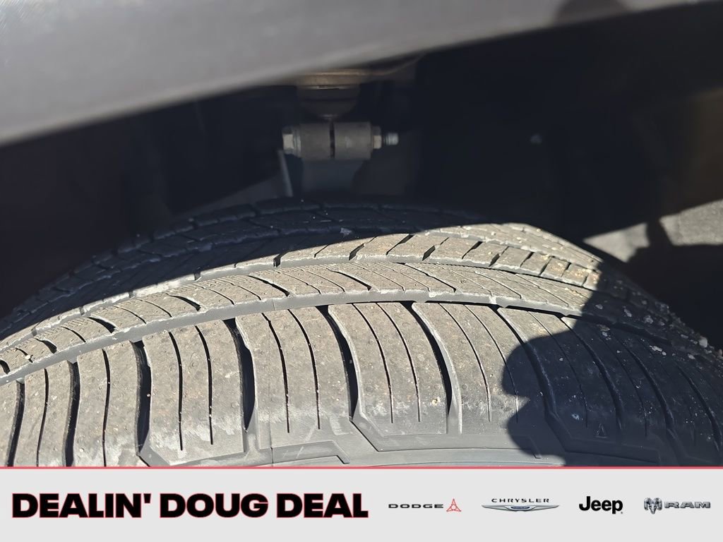 Used 2023 Jeep Grand Cherokee Limited image 29