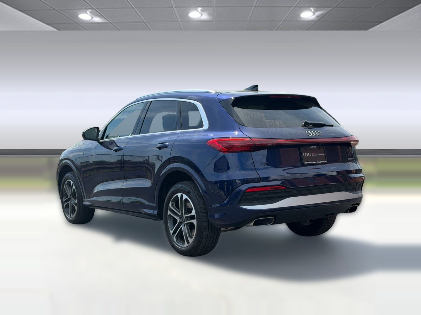 Used 2025 Audi Q5 Premium Plus w/ Premium Plus image 3