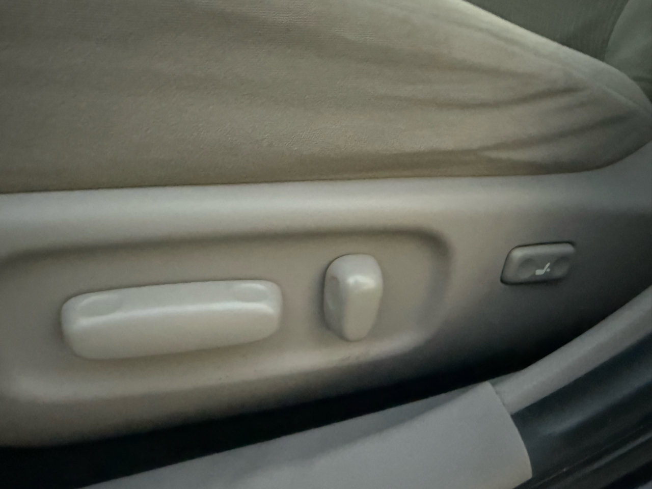 Used 2013 Toyota Corolla LE Special Edition image 30