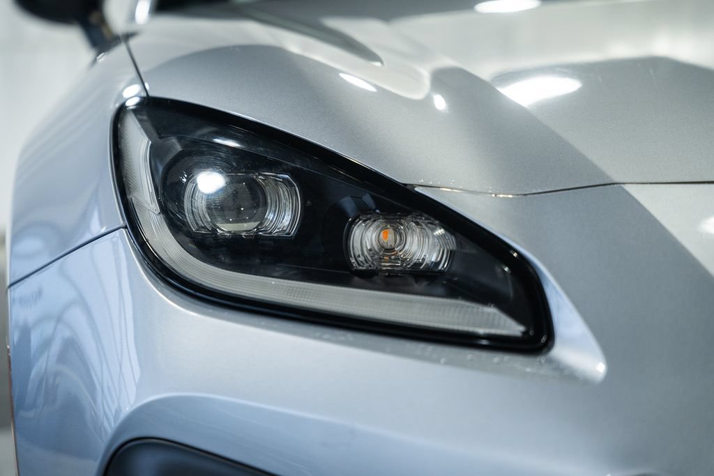 Used 2023 Toyota GR86 RWD image 10