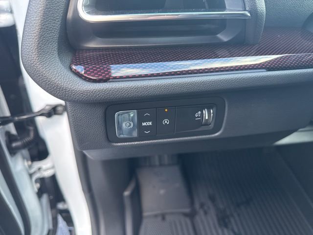 New 2026 Chevrolet Traverse RS w/ LPO, Floor Liner Package FWD image 8