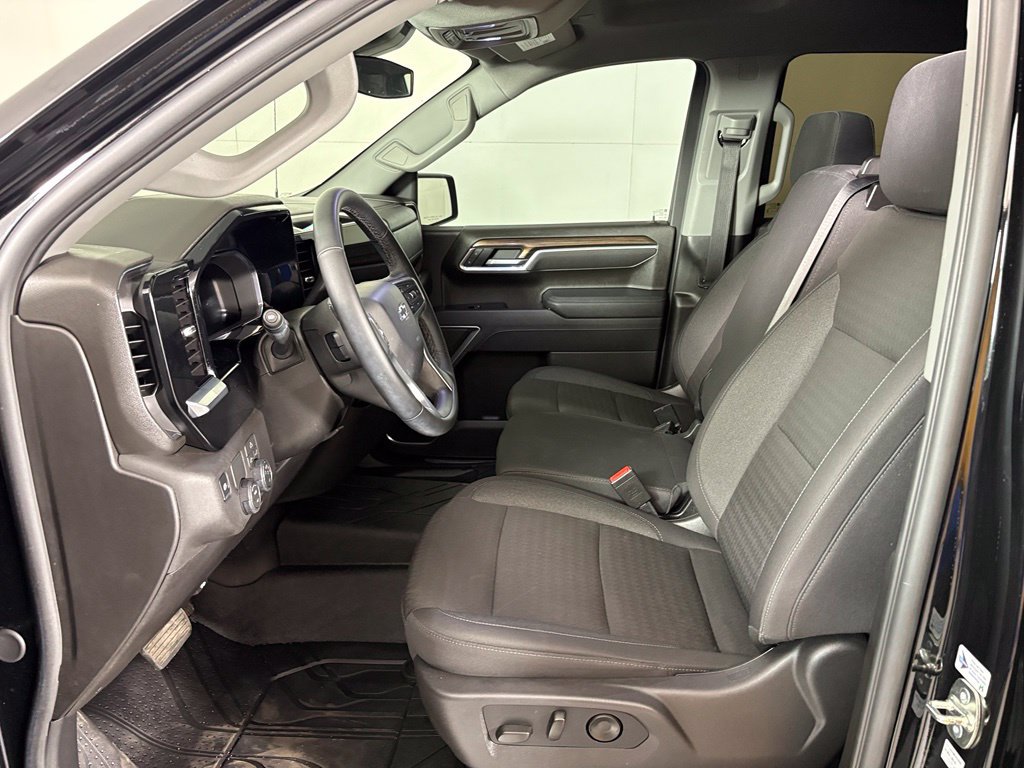 Used 2026 Chevrolet Silverado 1500 RST w/ RST Select Package RWD image 17
