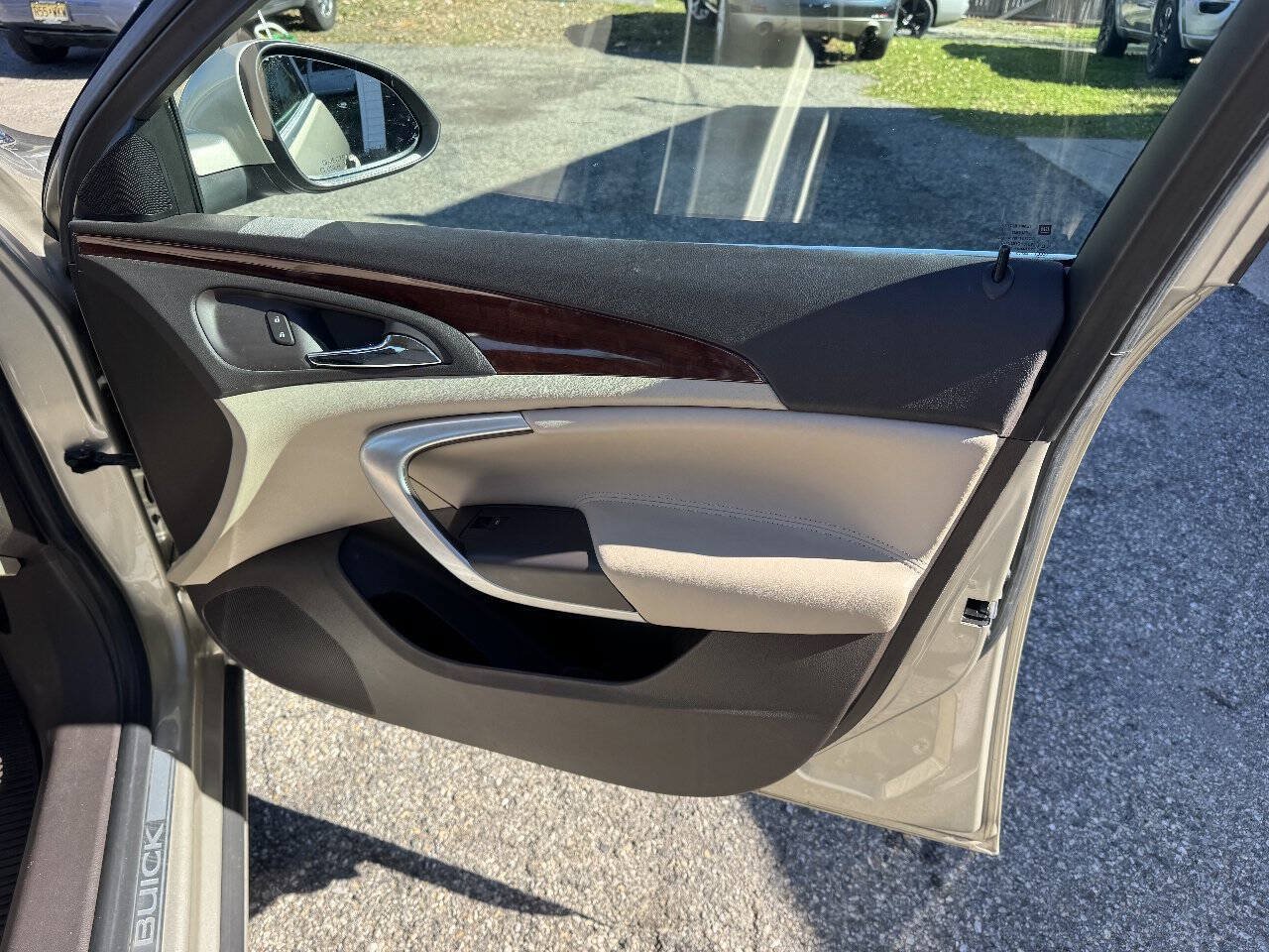 Used 2015 Buick Regal AWD image 34