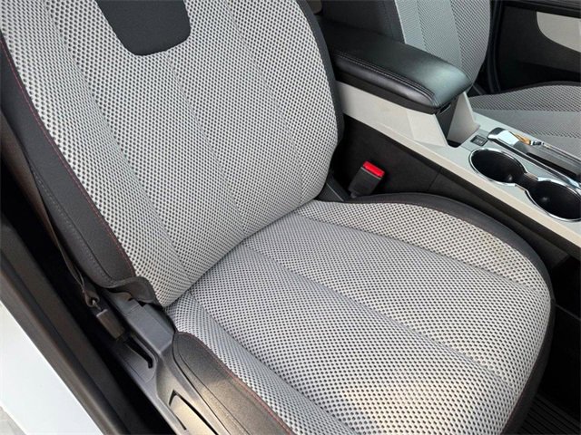 Used 2017 GMC Terrain SLE image 16