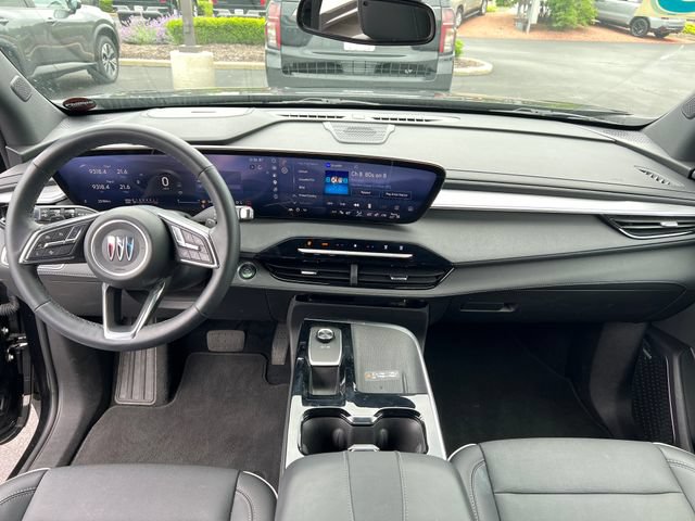 Certified 2025 Buick Enclave Preferred AWD/4WD image 12