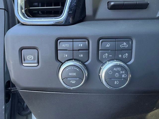 Certified 2026 GMC Sierra 3500 Denali w/ Denali Reserve Package image 33