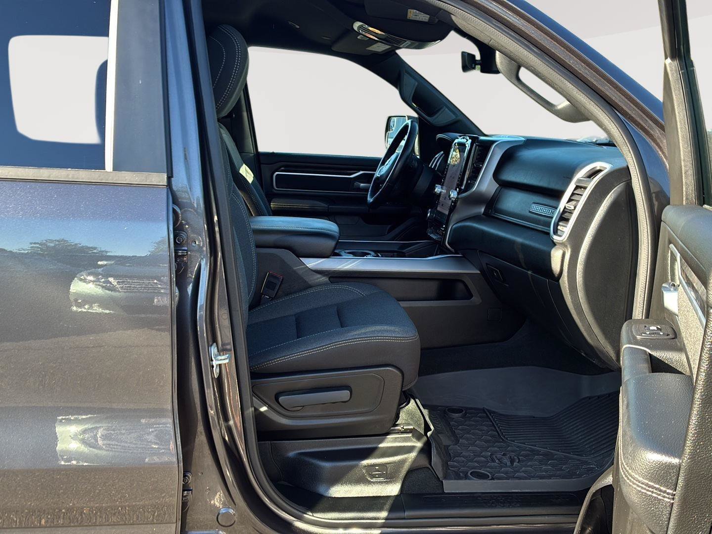 Used 2023 RAM 1500 Big Horn AWD/4WD image 16
