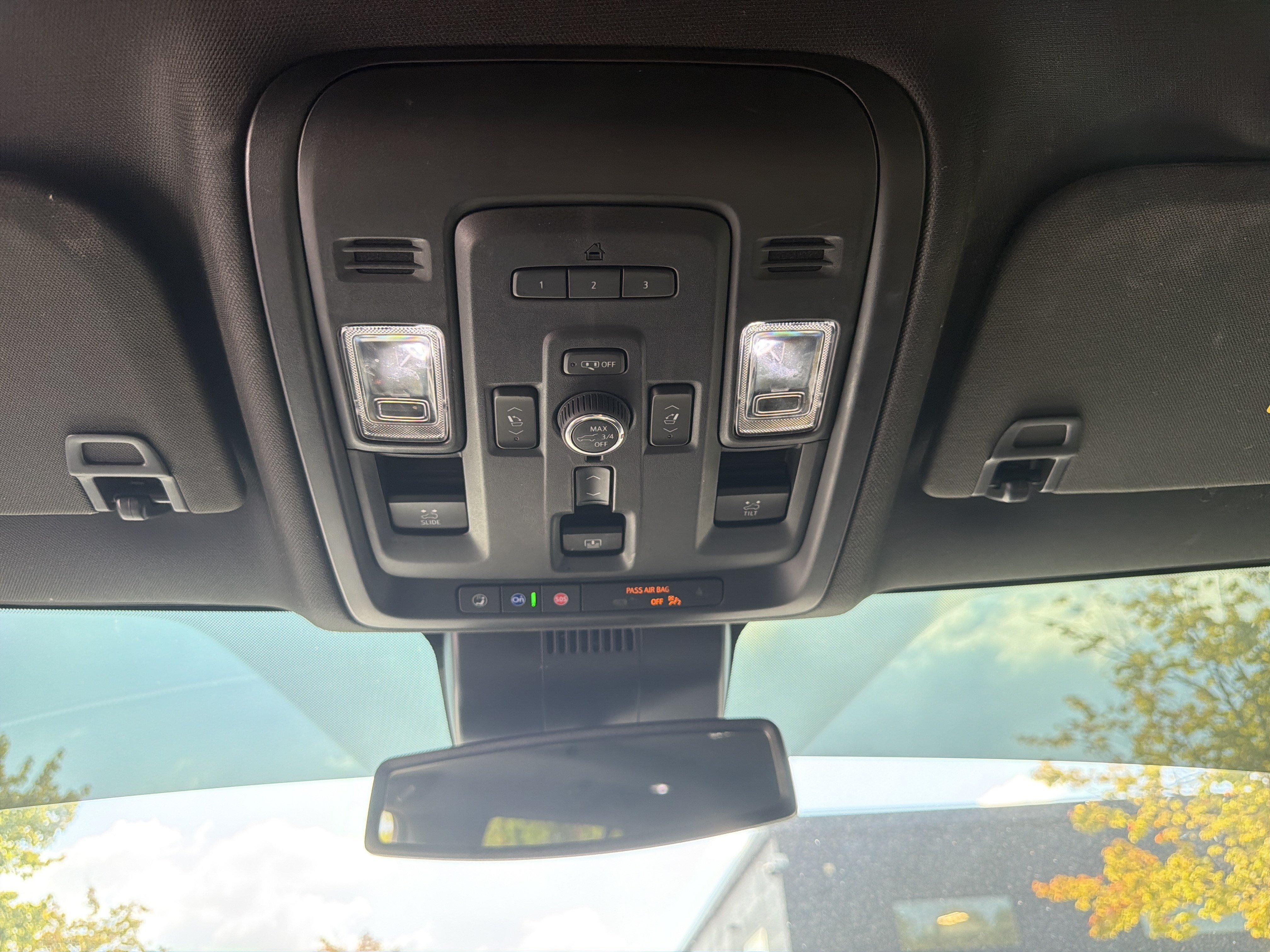 Used 2023 GMC Yukon Denali RWD image 26
