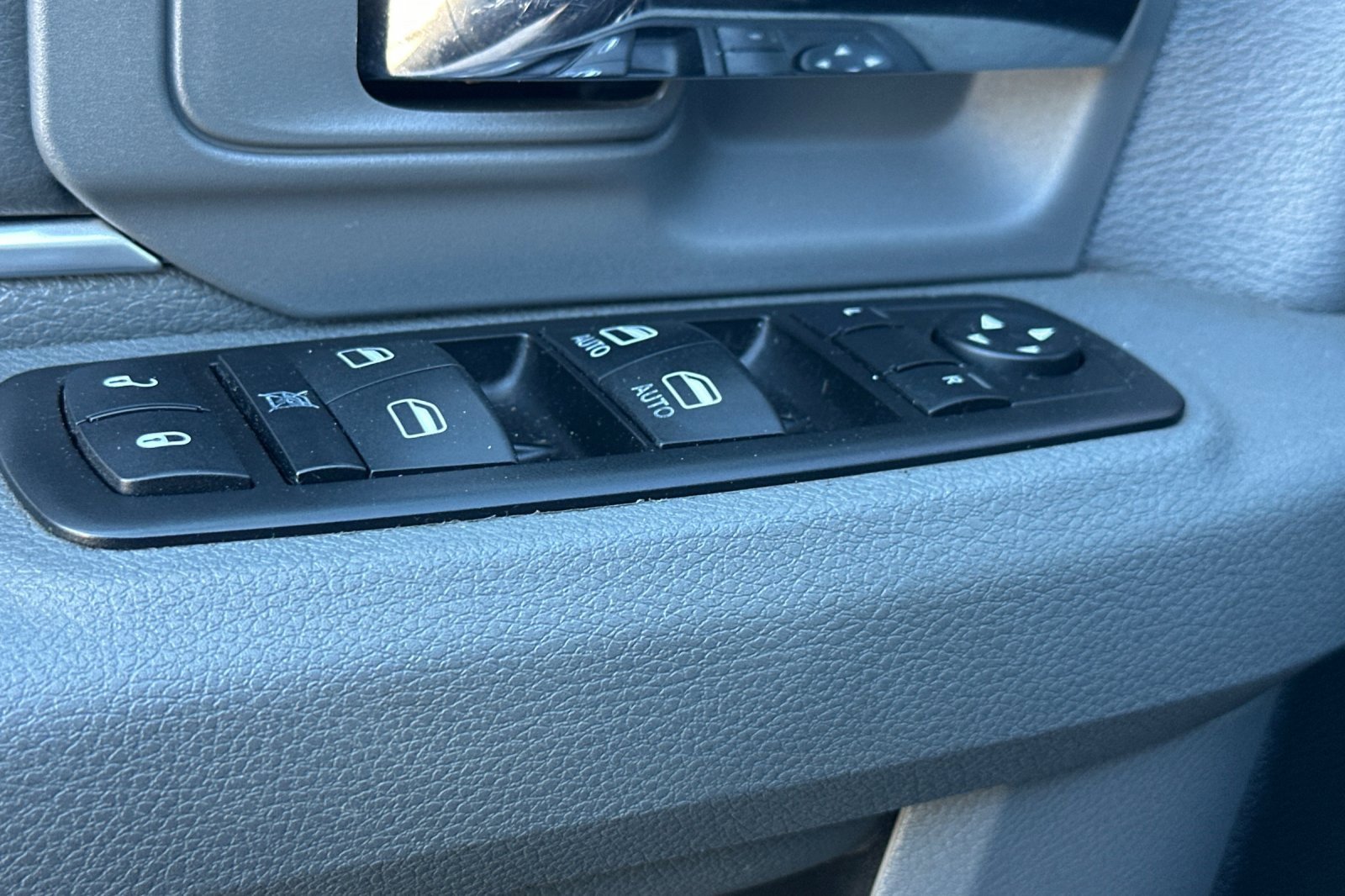 Used 2015 RAM 3500 Big Horn image 14