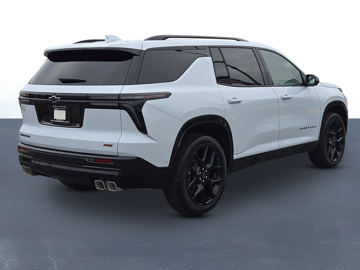 New 2026 Chevrolet Traverse RS w/ LPO, Floor Liner Package FWD image 5