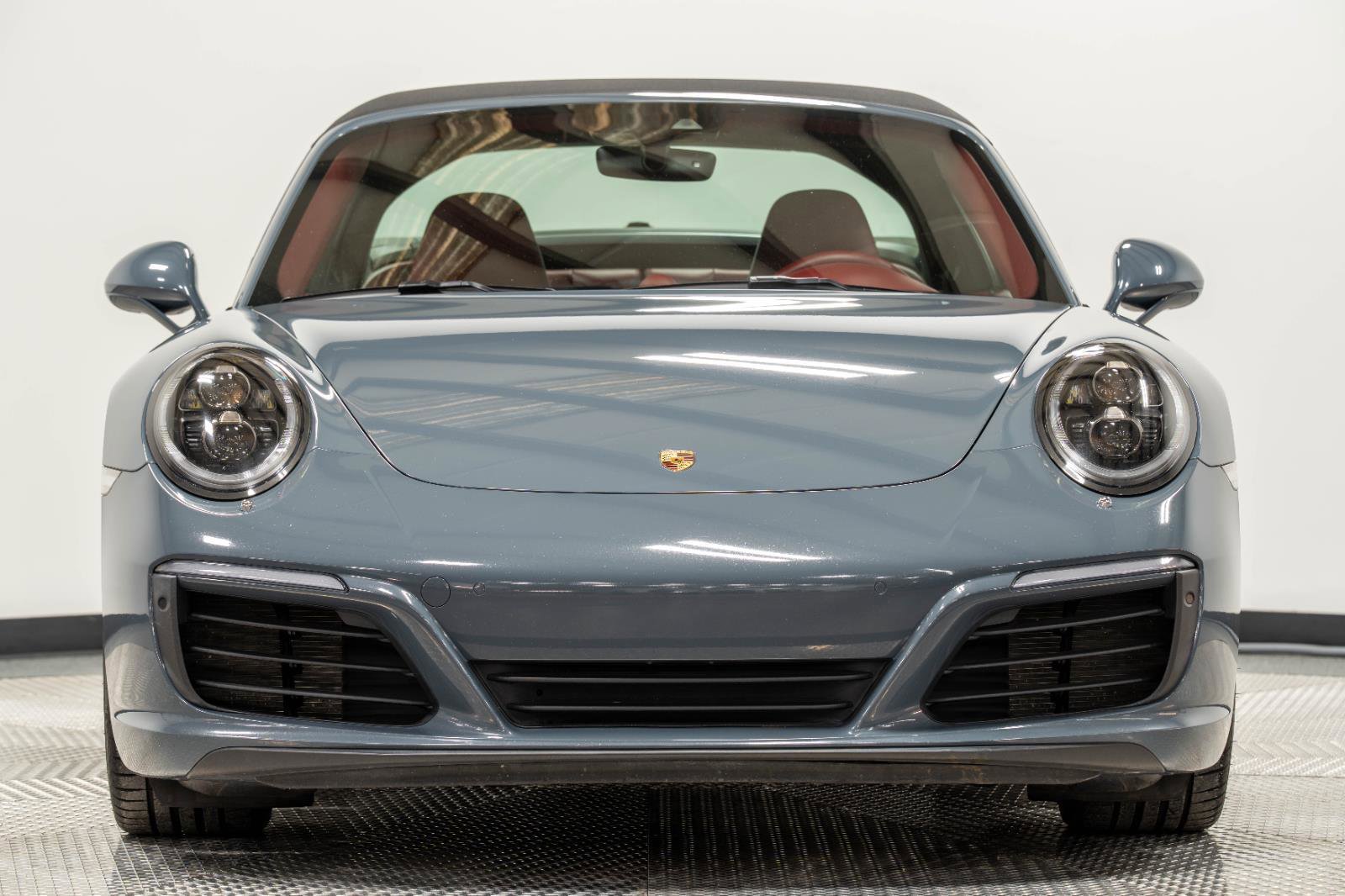 Used 2017 Porsche 911 Targa 4S image 3