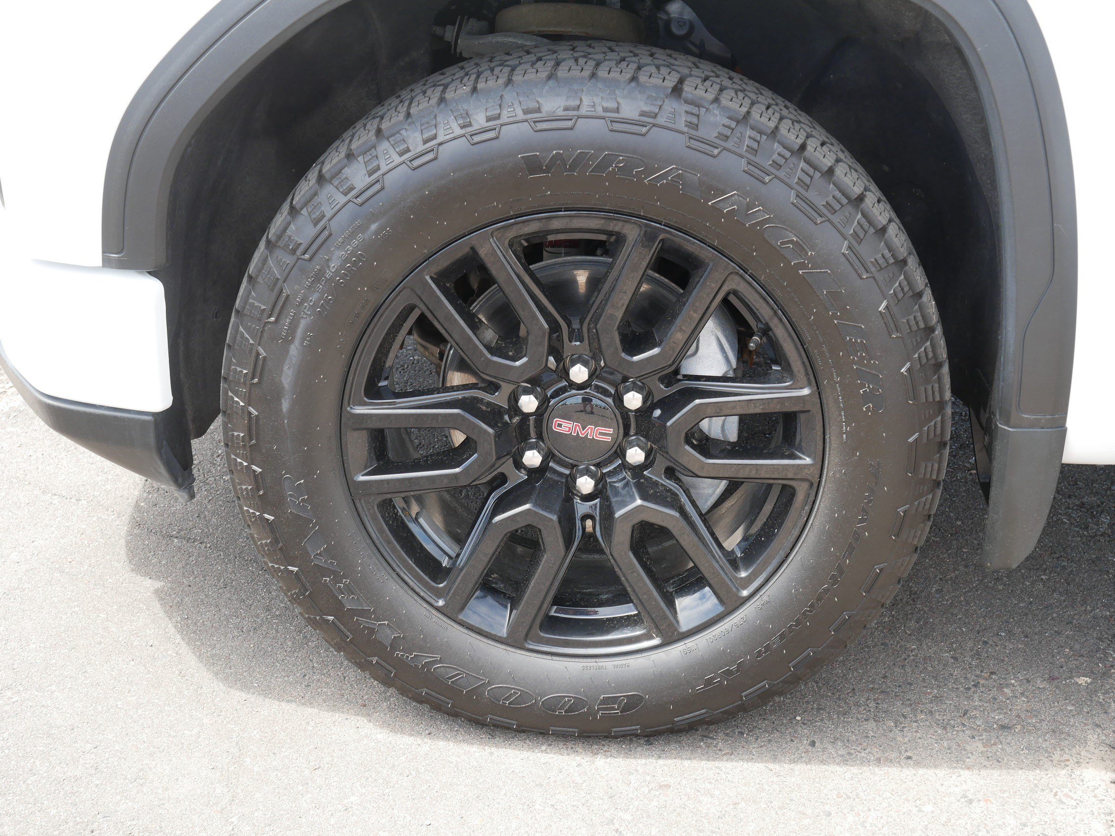 Used 2023 GMC Sierra 1500 Elevation w/ X31 Off-Road Package AWD/4WD image 15