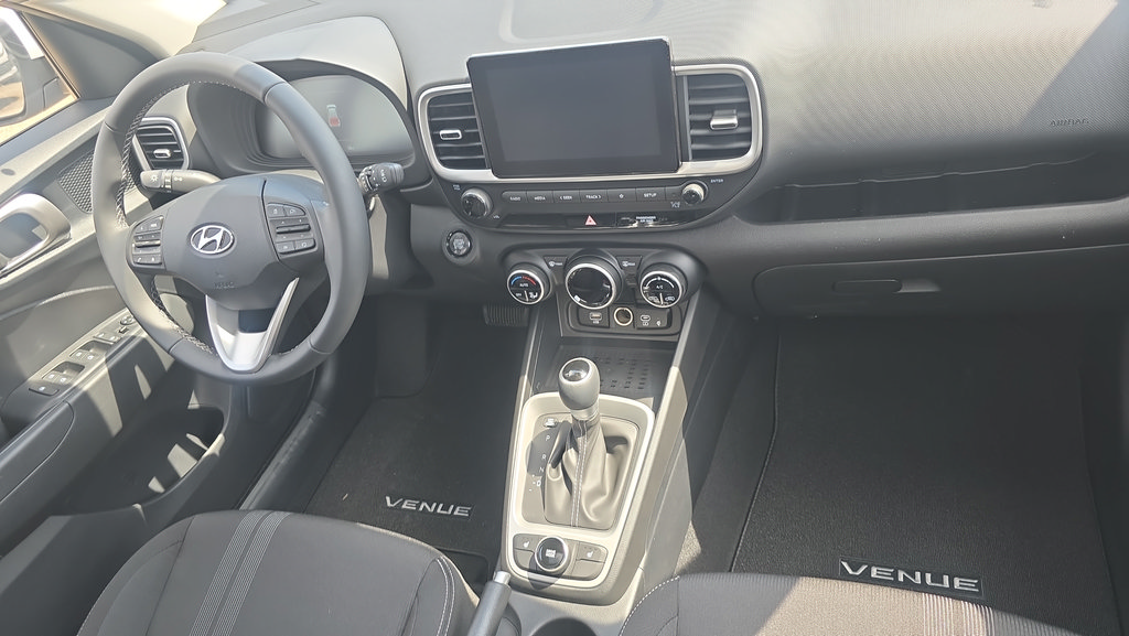 New 2026 Hyundai Venue SEL FWD image 11