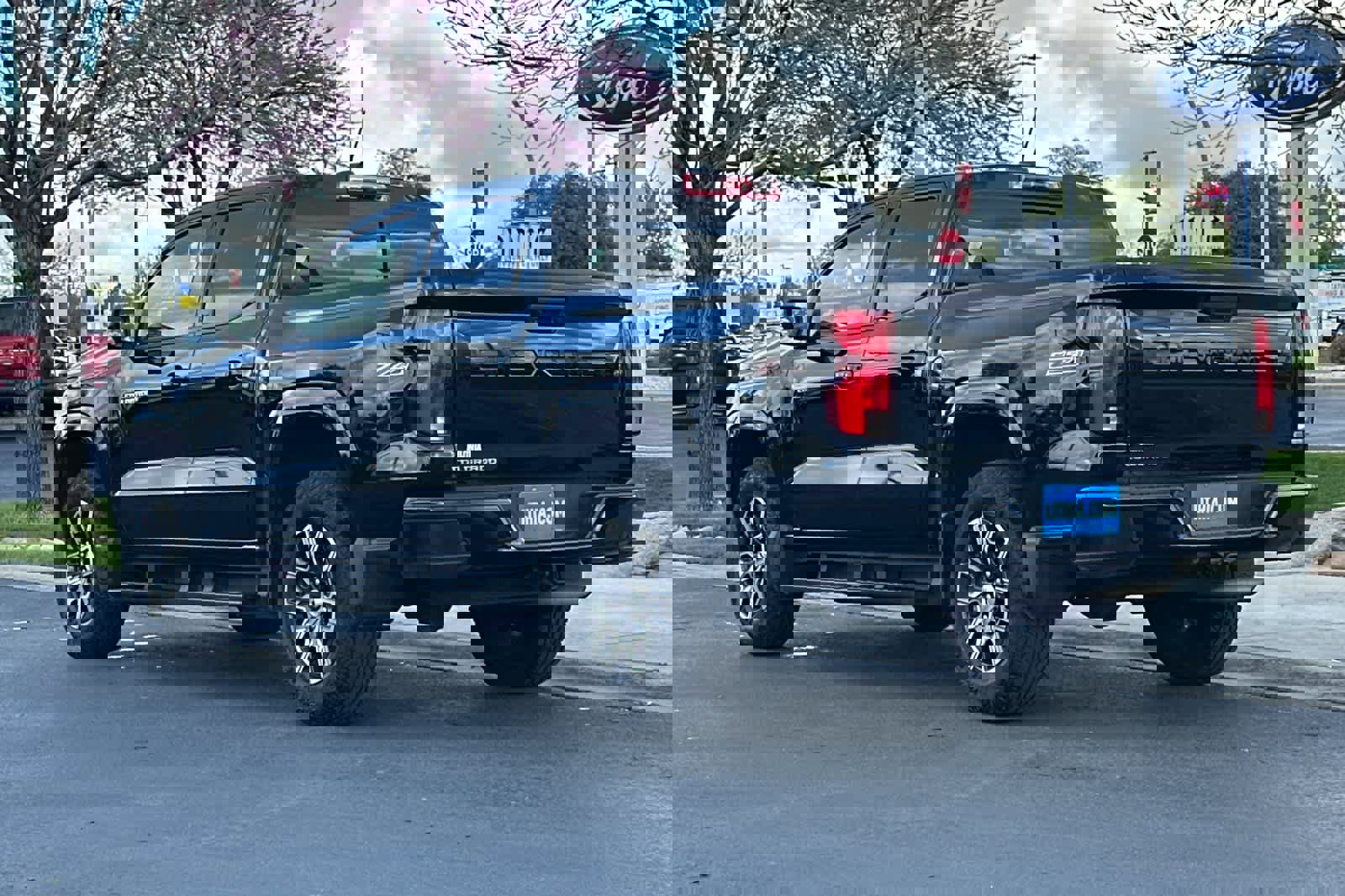 Used 2024 Chevrolet Colorado Z71 w/ Z71 Convenience Package 2 AWD/4WD image 6