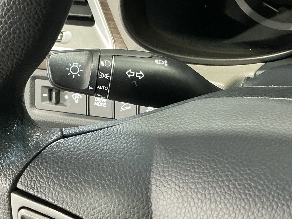 Used 2019 Hyundai Santa Fe XL SE image 16