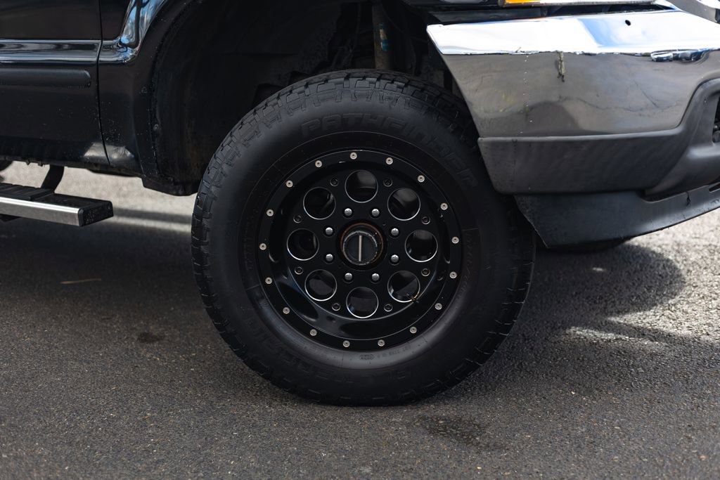 Used 2004 Ford F250 Lariat image 4