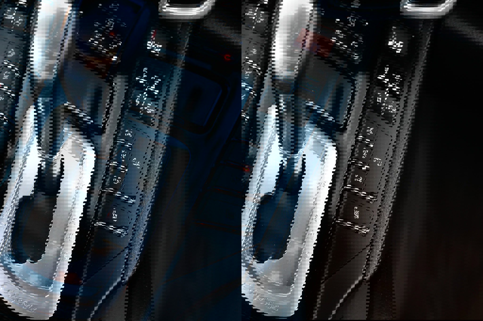 Used 2014 Porsche Cayenne Platinum Edition image 46