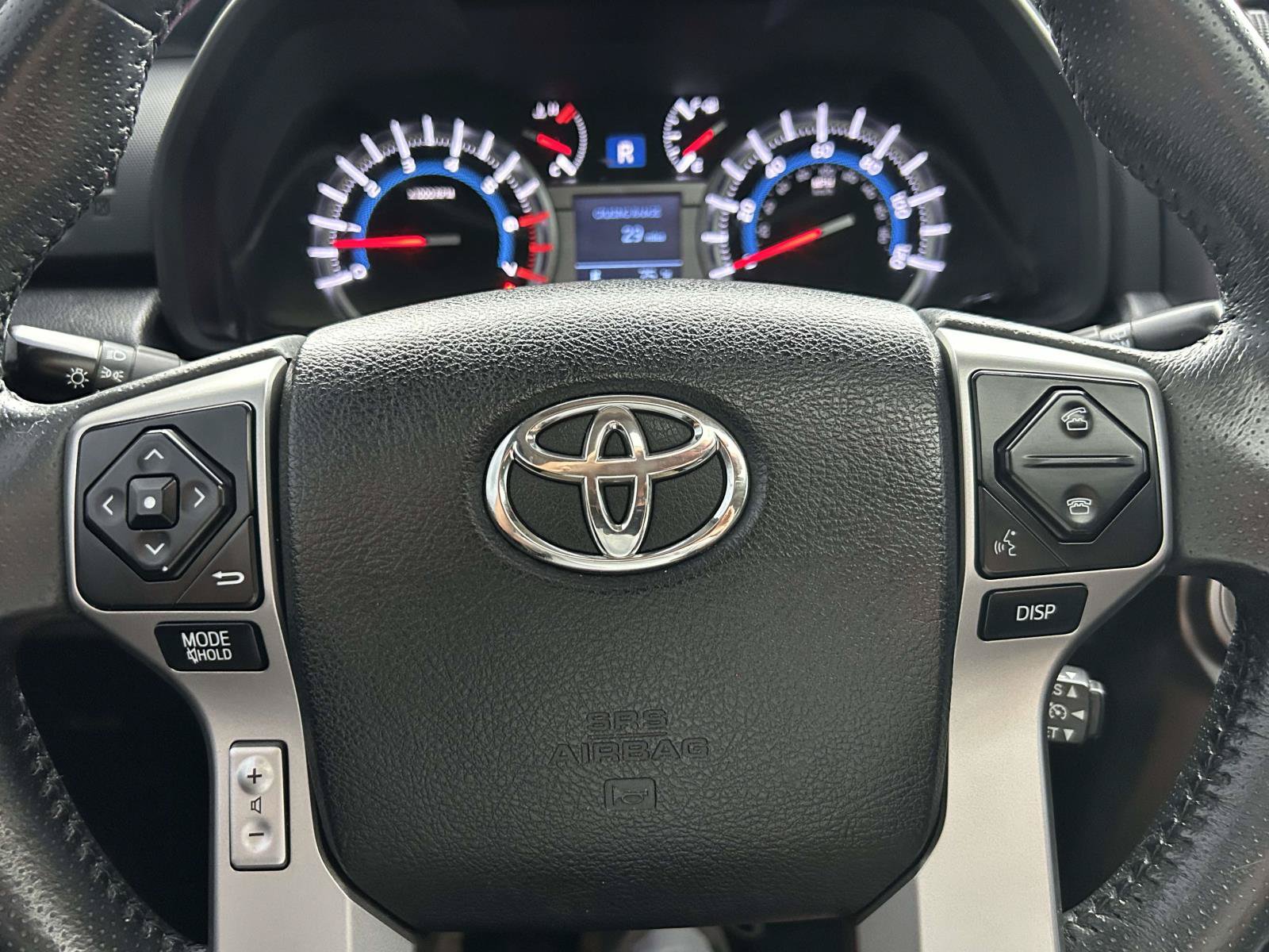 Used 2018 Toyota 4Runner Limited AWD/4WD image 23