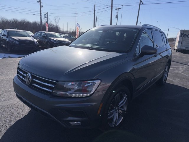 Used 2020 Volkswagen Tiguan SEL image 3