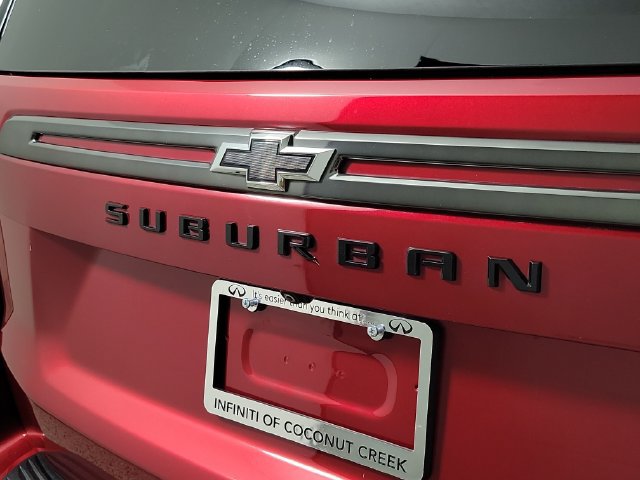 Used 2022 Chevrolet Suburban RST w/ Sport Performance Package RWD image 8