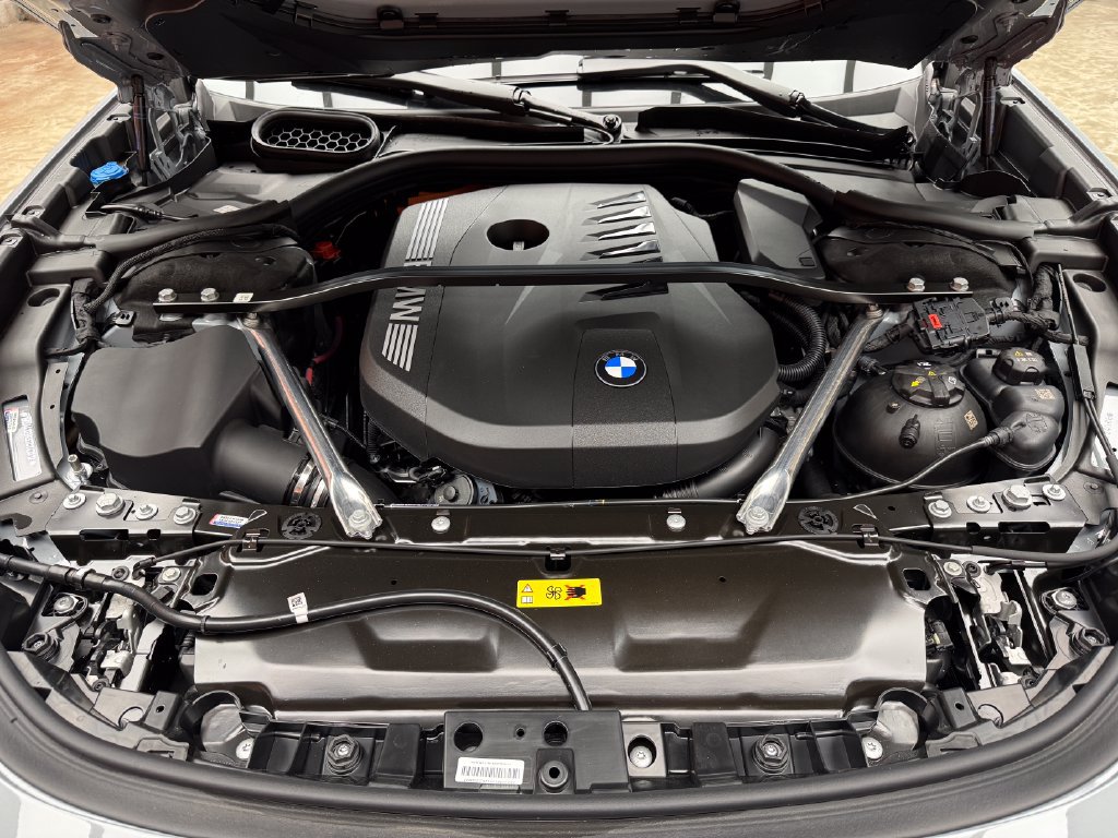 New 2026 BMW 750e xDrive AWD/4WD image 29