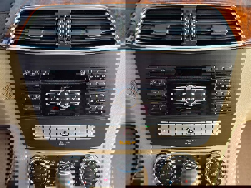 Used 2013 Mercedes-Benz C 300 4MATIC Sedan image 44