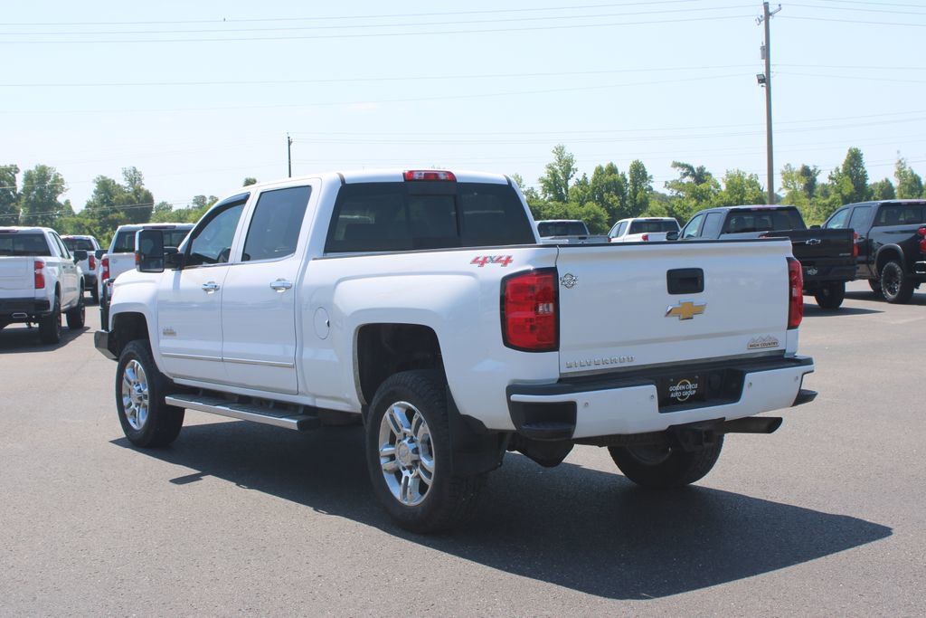 Used 2015 Chevrolet Silverado 2500 High Country w/ High Country Premium Package AWD/4WD image 7