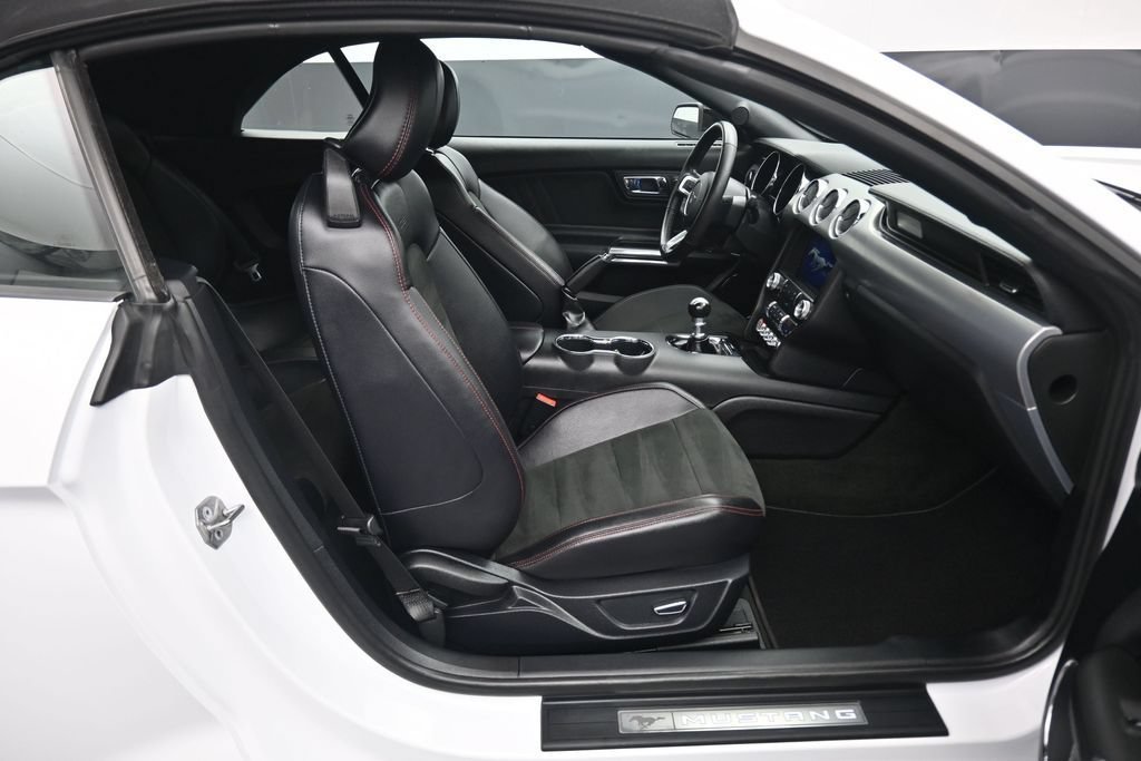 Used 2016 Ford Mustang GT Premium w/ Equipment Group 401A RWD image 35