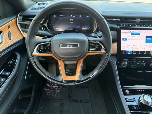 Used 2024 Jeep Grand Cherokee L Summit AWD/4WD image 18