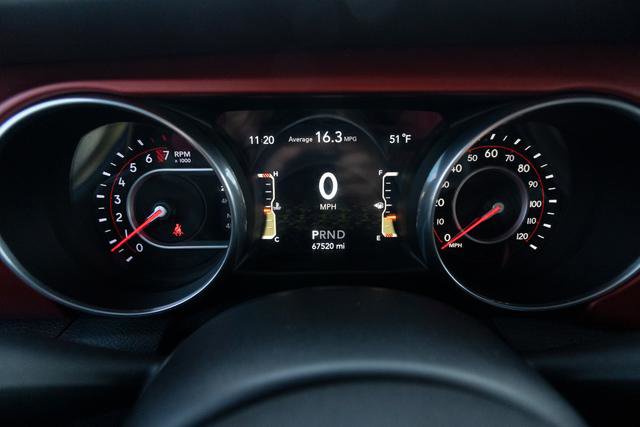 Used 2018 Jeep Wrangler Unlimited Rubicon w/ Dual Top Group image 17