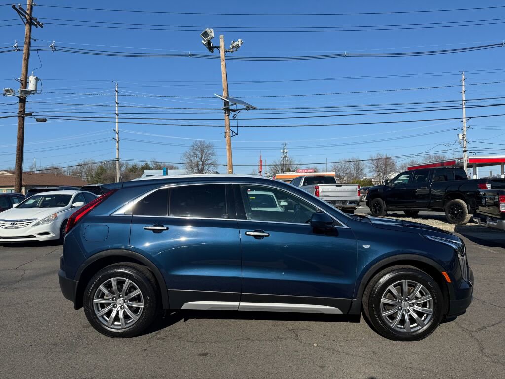 Used 2019 Cadillac XT4 Premium Luxury w/ Cold Weather Package image 8