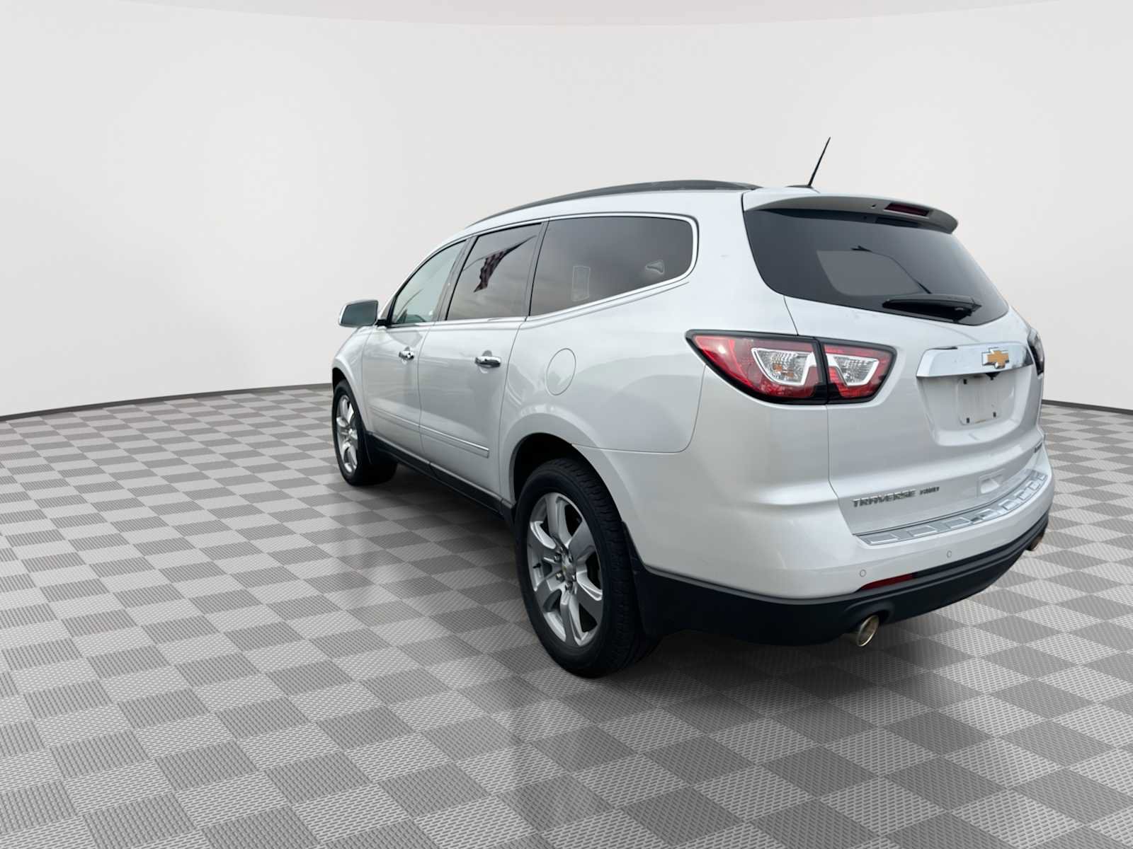 Used 2017 Chevrolet Traverse Premier image 6