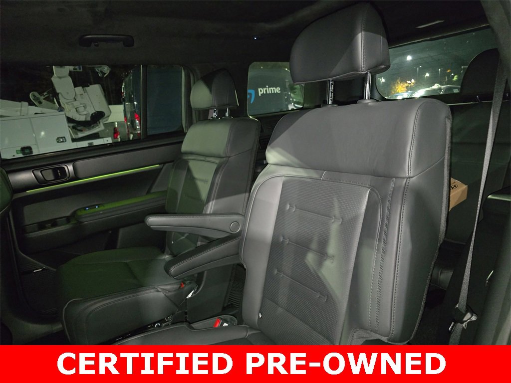 Certified 2025 Hyundai Santa Fe Calligraphy image 16