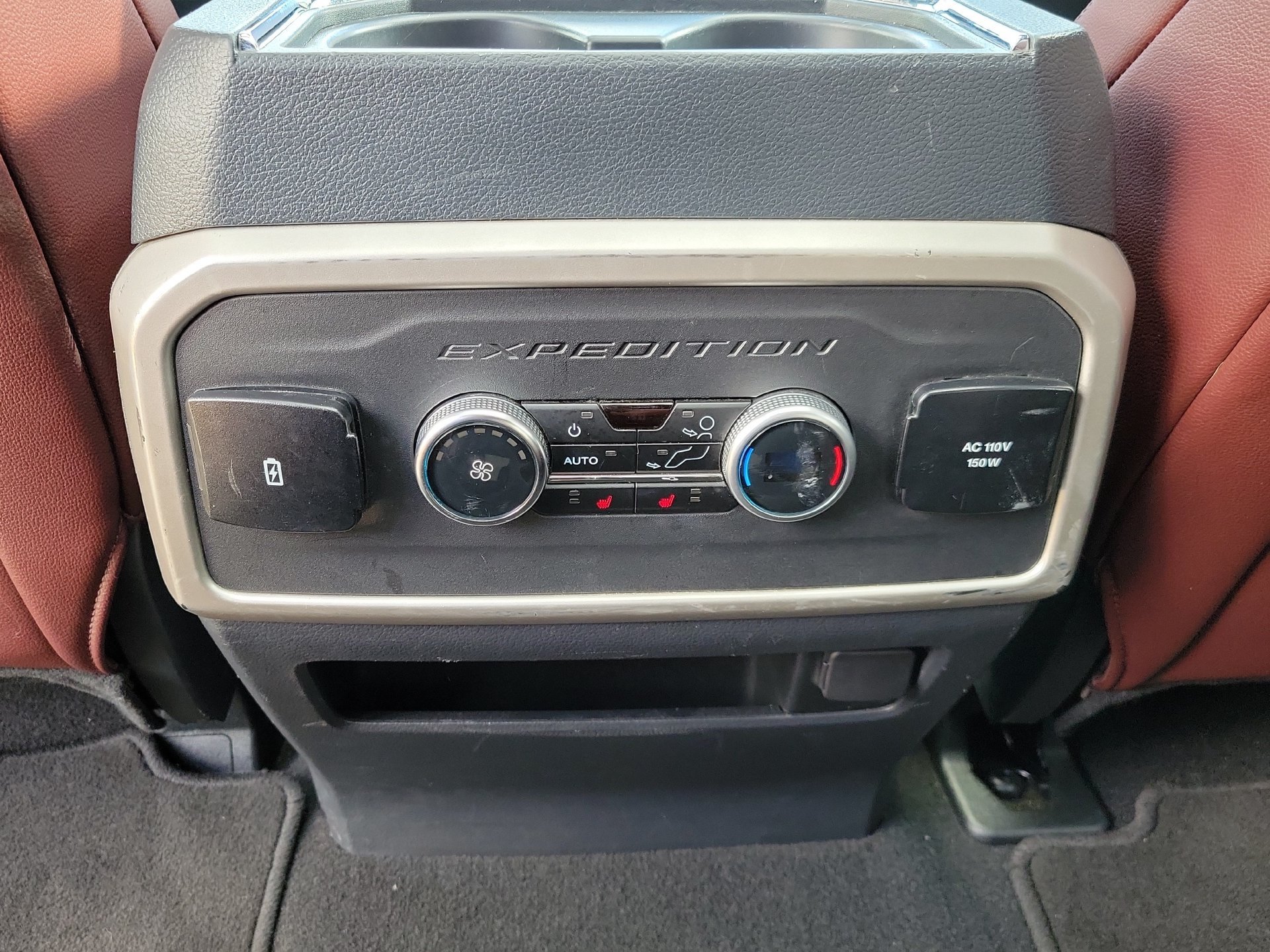 Used 2024 Ford Expedition Limited RWD image 20